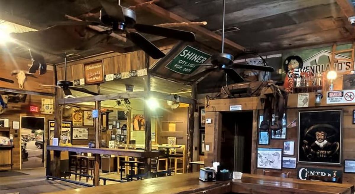 Horny Toad Bar & Grill, Cranfills Gap, TX
