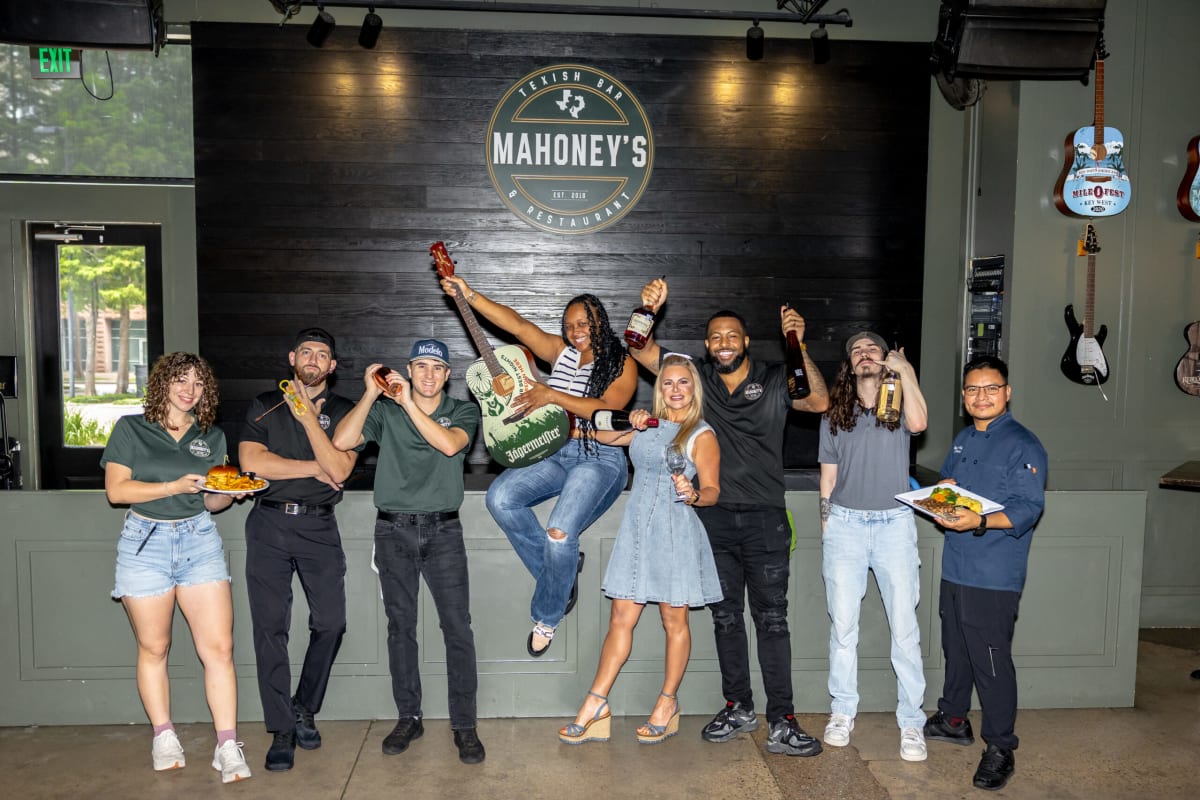 Mahoney's Texish Bar & Restaurant, The Woodlands, TX