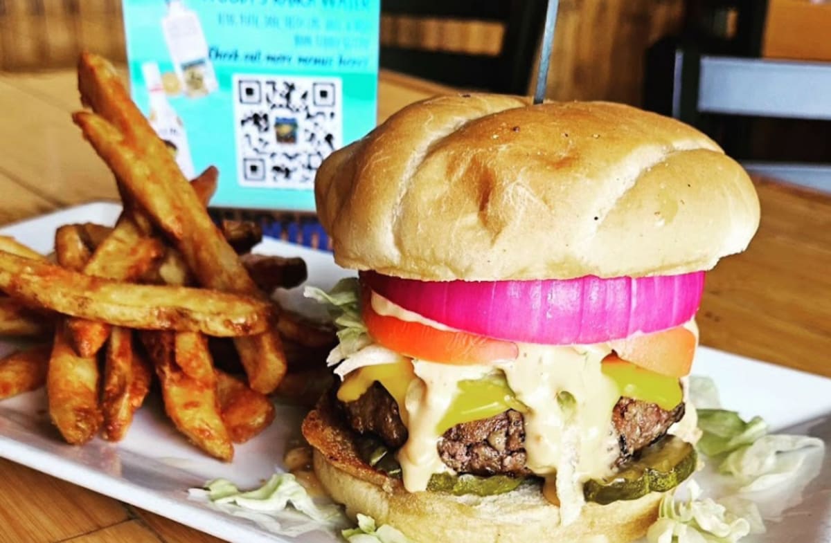 Woody's Raw Bar & Grill (Western Branch)