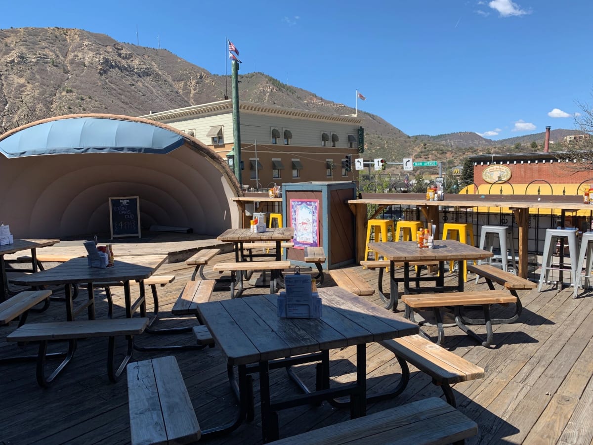 Balcony Bar & Grill