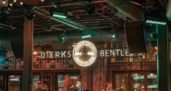 Dierks Whiskey Row, Nashville, TN