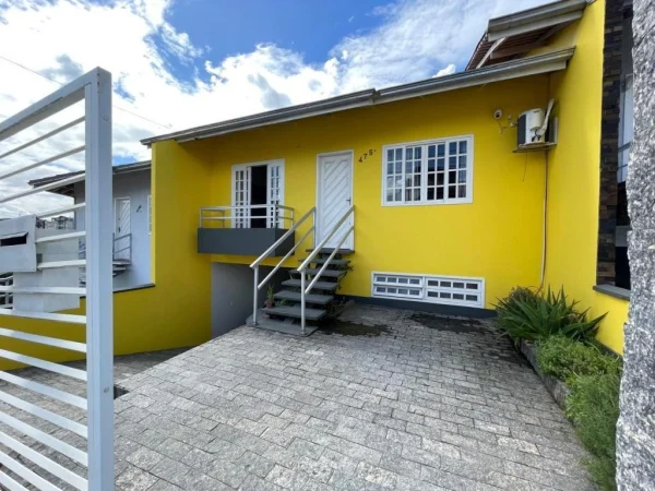 Sobrado Geminado em Joinville