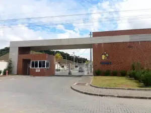 🏡 Casa para alugar no bairro Itinga em Araquari - Condomínio com lazer completo!