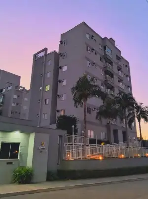 Cobertura para locação em Joinville Floresta com terraço e suíte