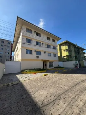 Ótimo apartamento para locação, próximo do Centreventos e do Fórum, com 2 dormitórios, garagem, e demais amplas dependências.
