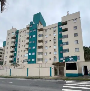 Apartamento locado em Joinville Floresta com 2 dormitórios e sacada com churrasqueira
