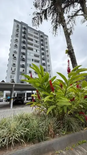 Apartamento à venda no América em Joinville com 3 quartos
