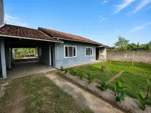 Terreno à venda no Morro do Meio em Joinville com casa de 2 quartos