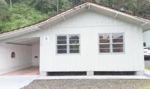Casa mista para Locação com 2 Dormitórios no Iririú Joinville