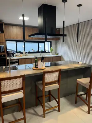 CASA DE ALTO PADRÃO NO BAIRRO BOA VISTA
