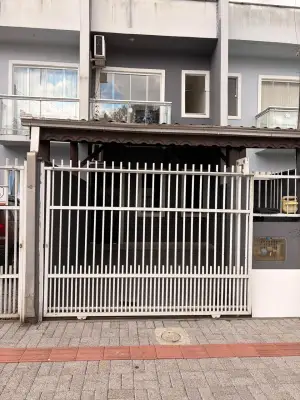 ÓTIMO GEMINADO EM EXCELENTE LOCALIZAÇÃO NO BAIRRO VILA NOVA. 