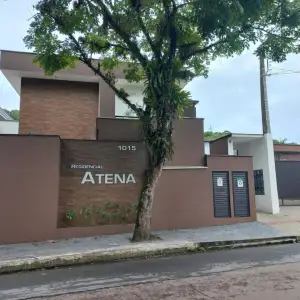 Sobrado para locação no São Marcos em Joinville com 3 dormitórios