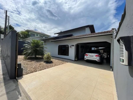 Casa à venda em Joinville, Costa E Silva