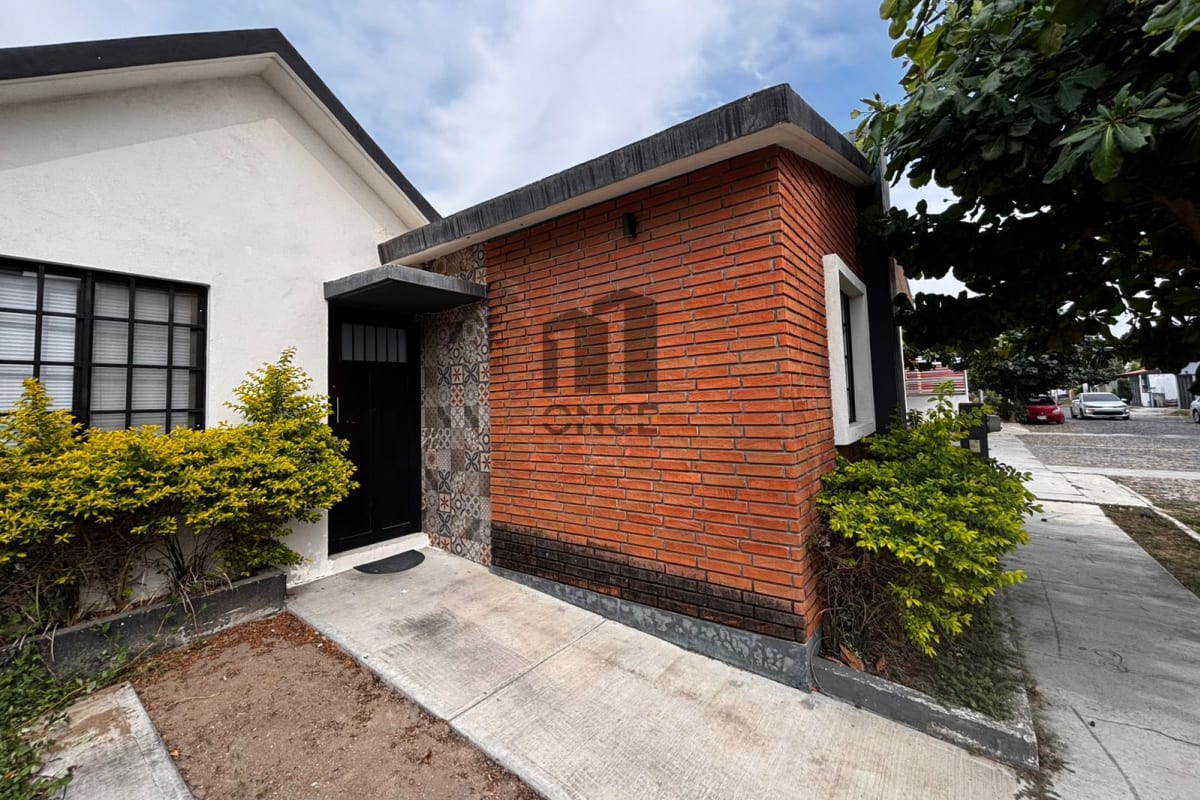 Casa amueblada en renta en Villa de Álvarez, Colima