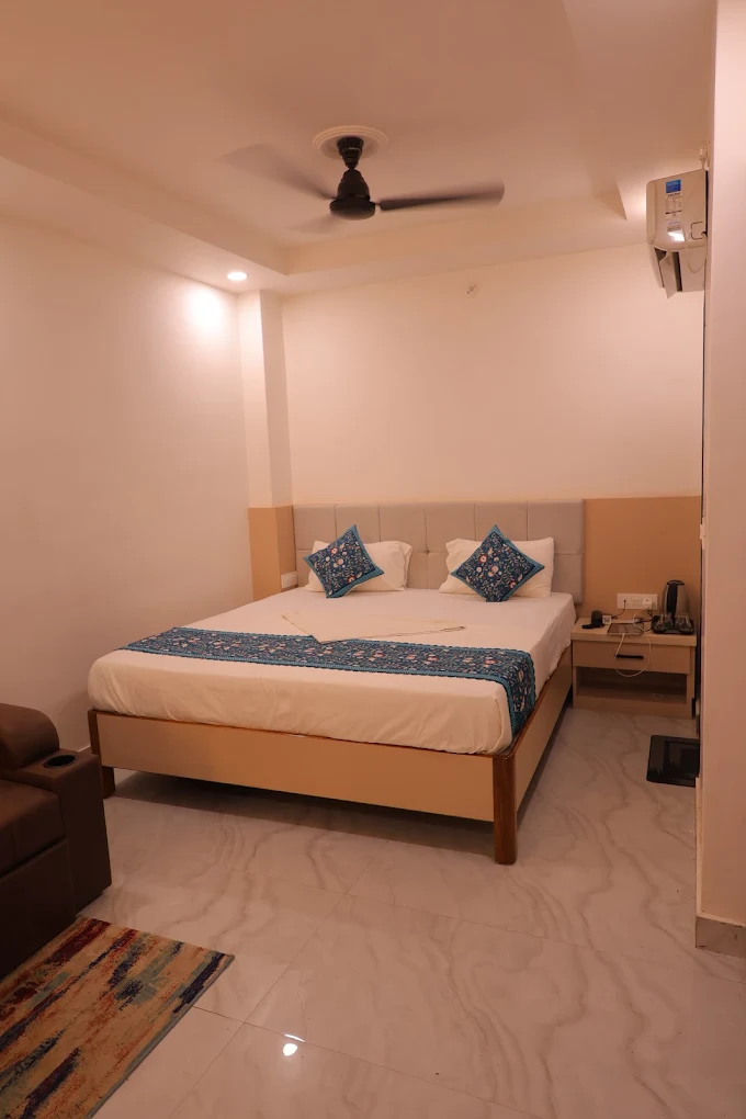 Vaishnavi Grand