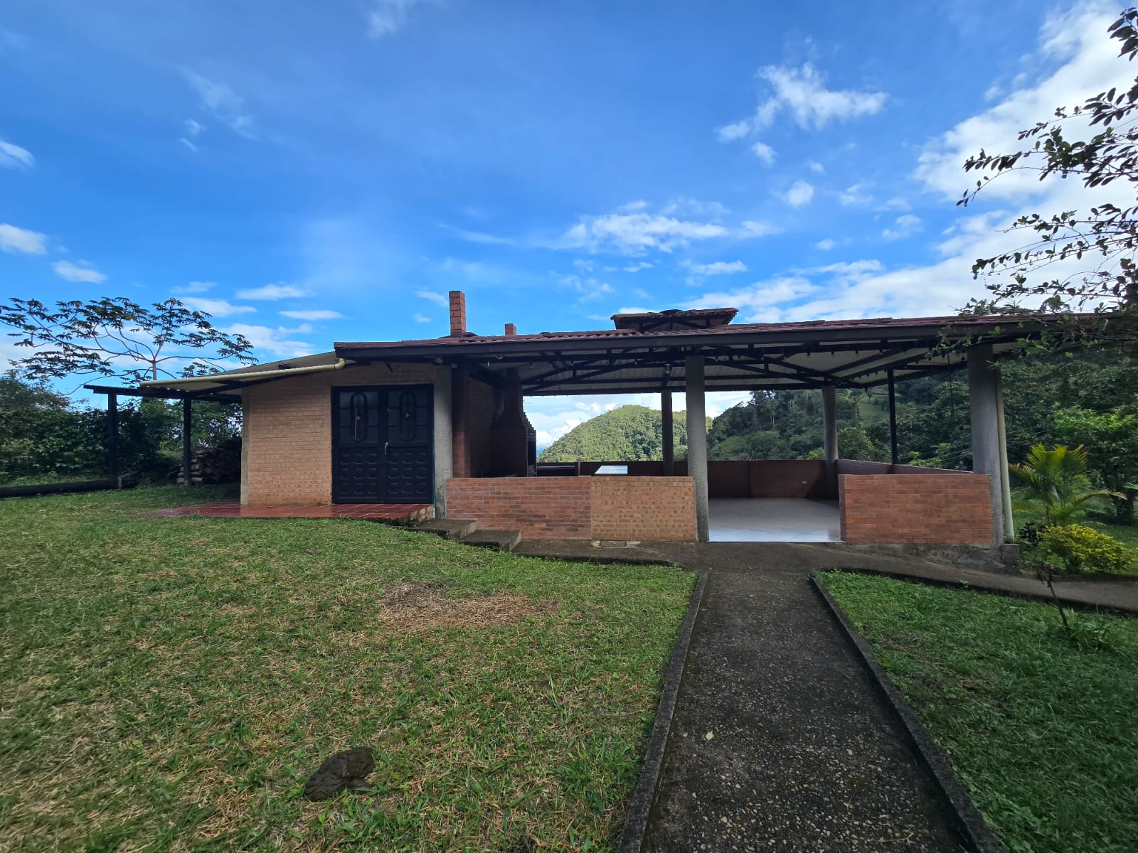 Finca Agropecuaria en venta La Vega, Cundinamarca - LVF023 · Su Finca Raíz