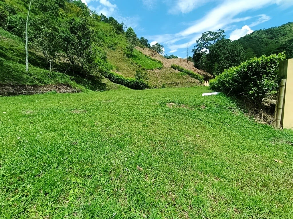 Lote en condominio campestre La Rivera