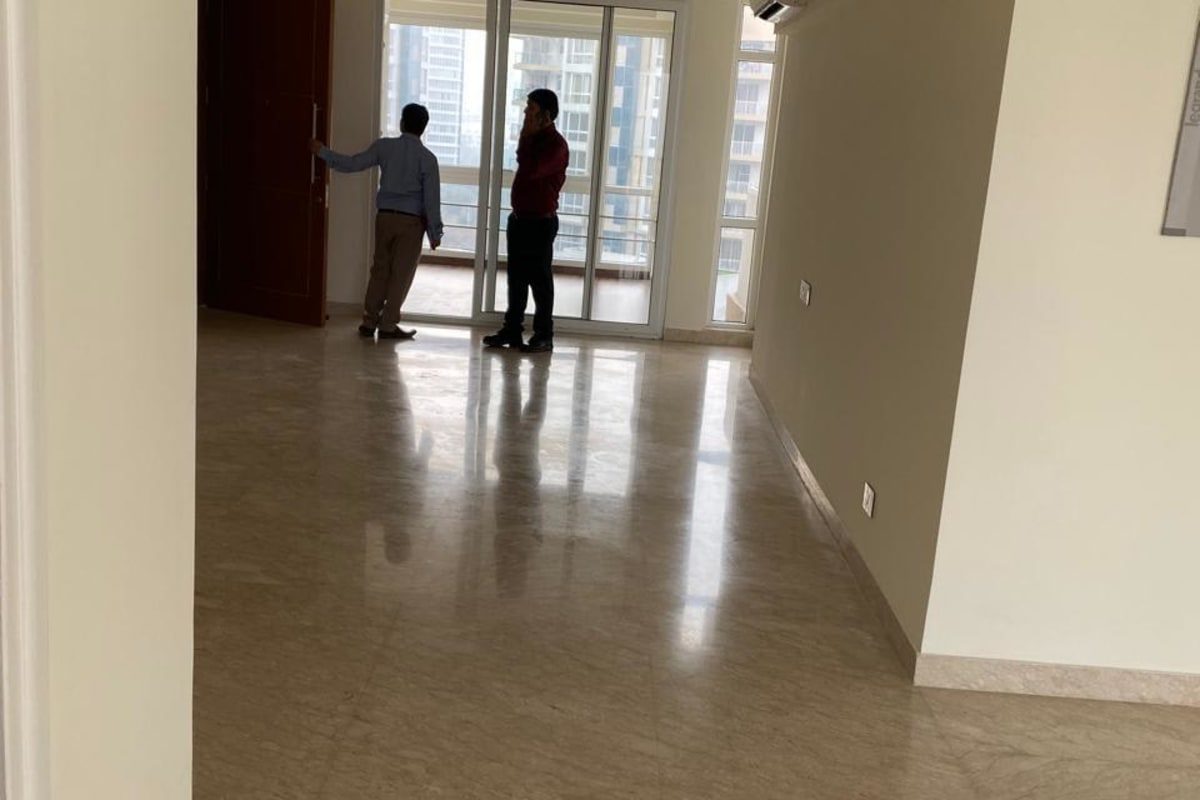 Available for Rent in Palm Drive image 3