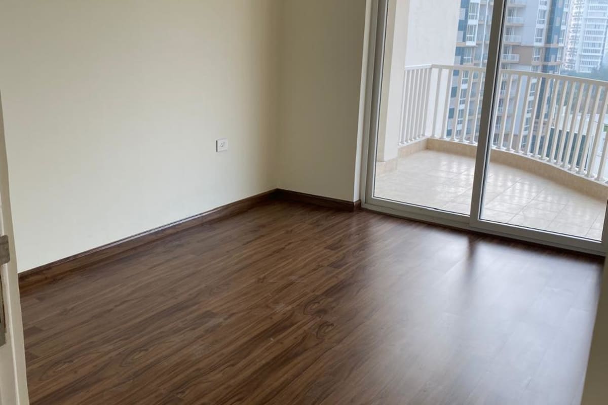 Available for Rent in Palm Drive image 7
