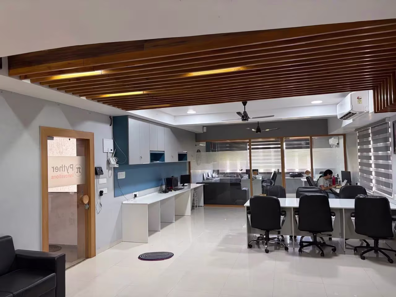 CoLab Coworking Space in Ahmedabad – Gota, Jagatpur | Premium Coworking Space in Ahmedabad workspace photo
