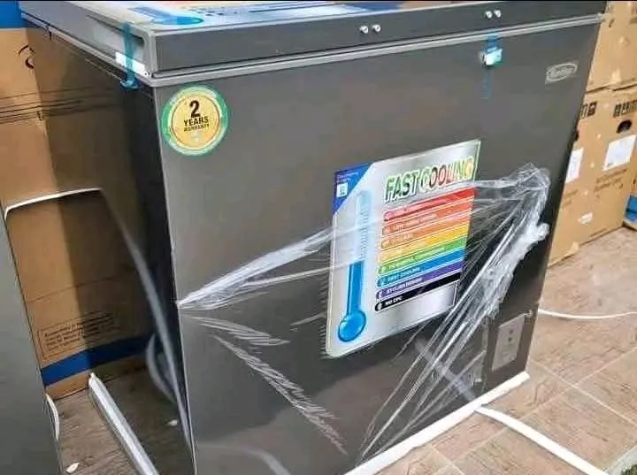 Sunking solar 2 door freezer – Appliances