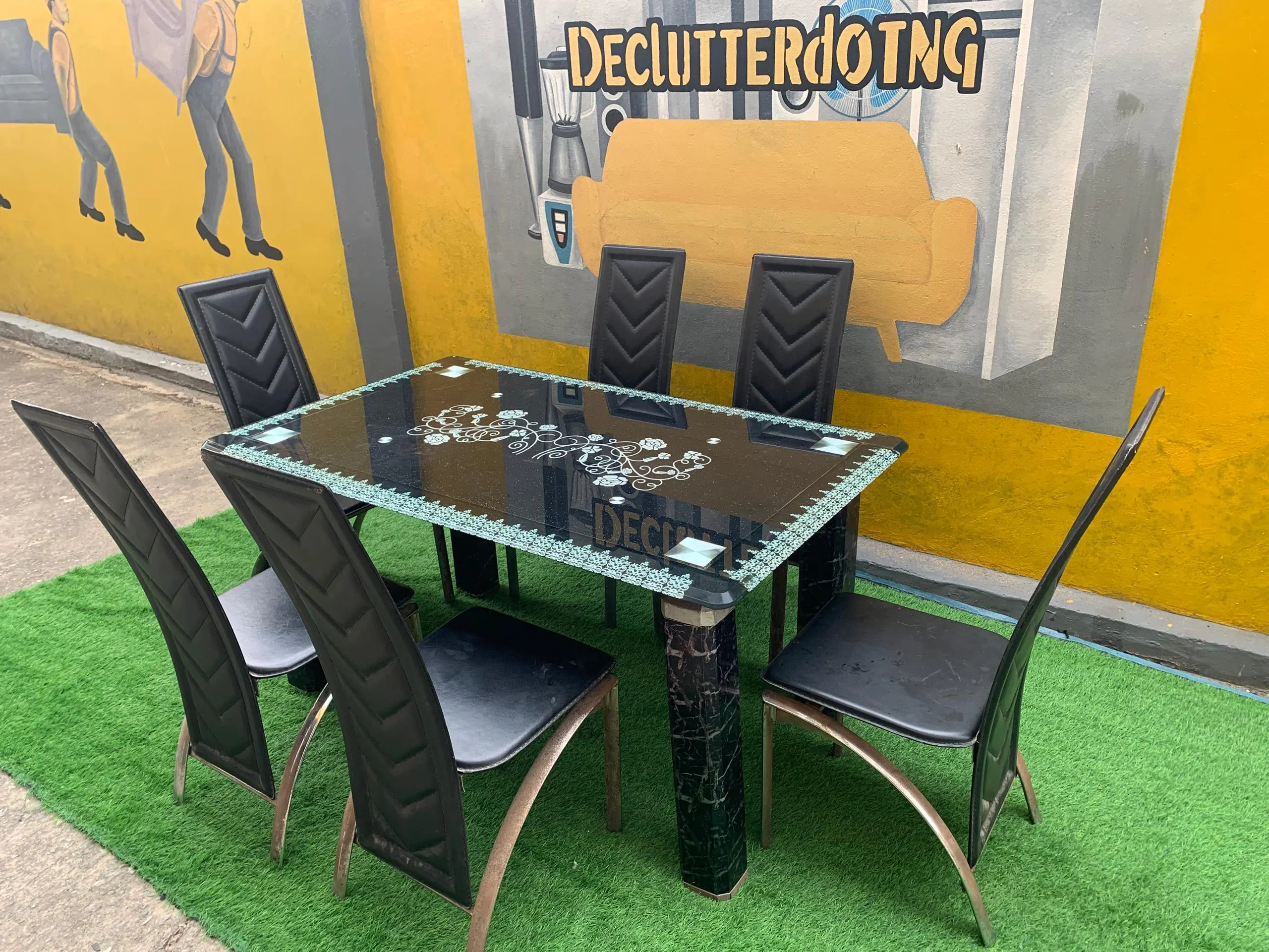 6 Seater glass top black dining set – Tables