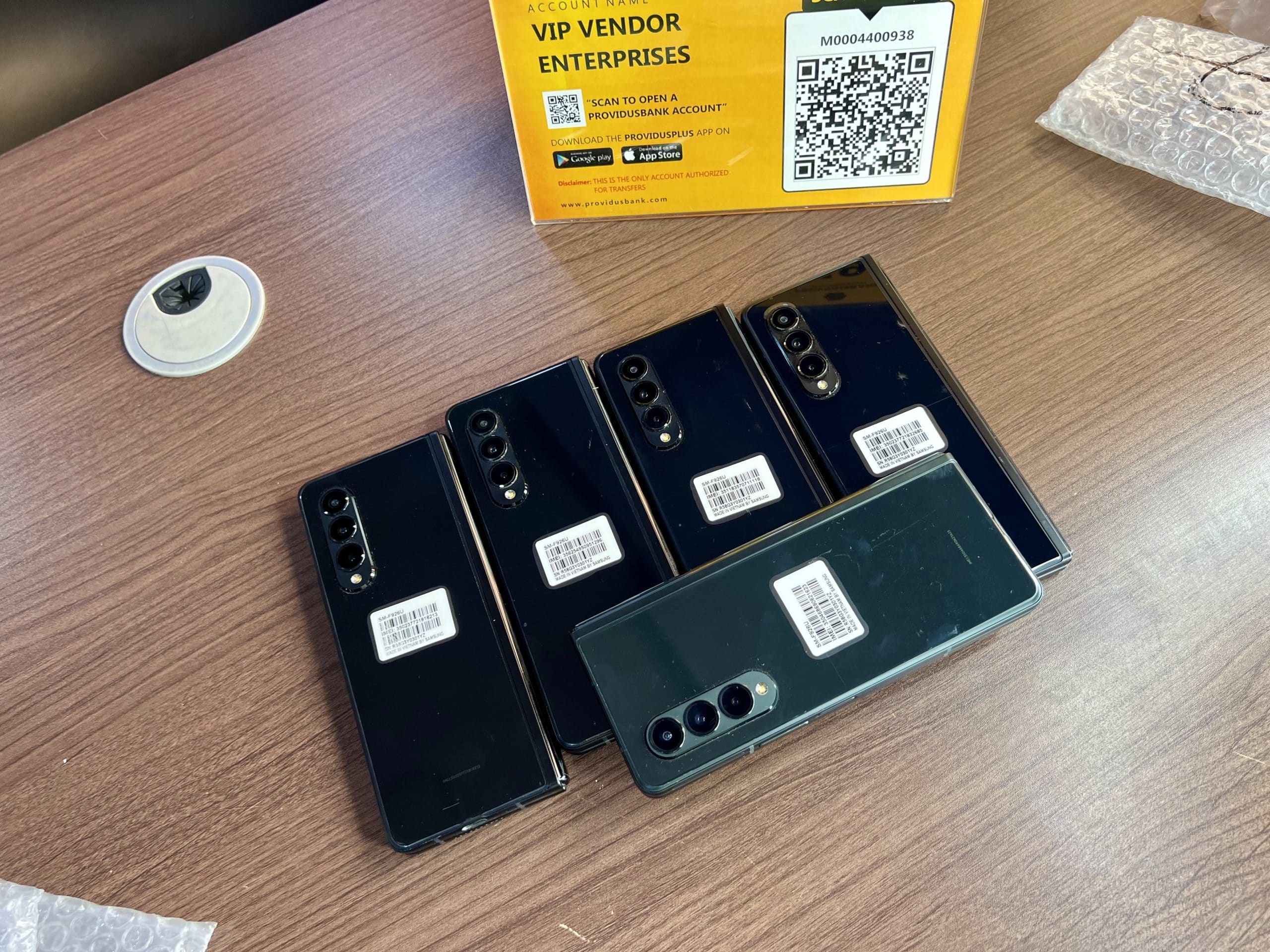 Samsung galaxy Fold 3 256GB (UK Used)