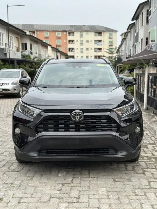 Tokunbo 2020 Toyota RAV4 XLE 2.5L Petrol – Passenger Cars