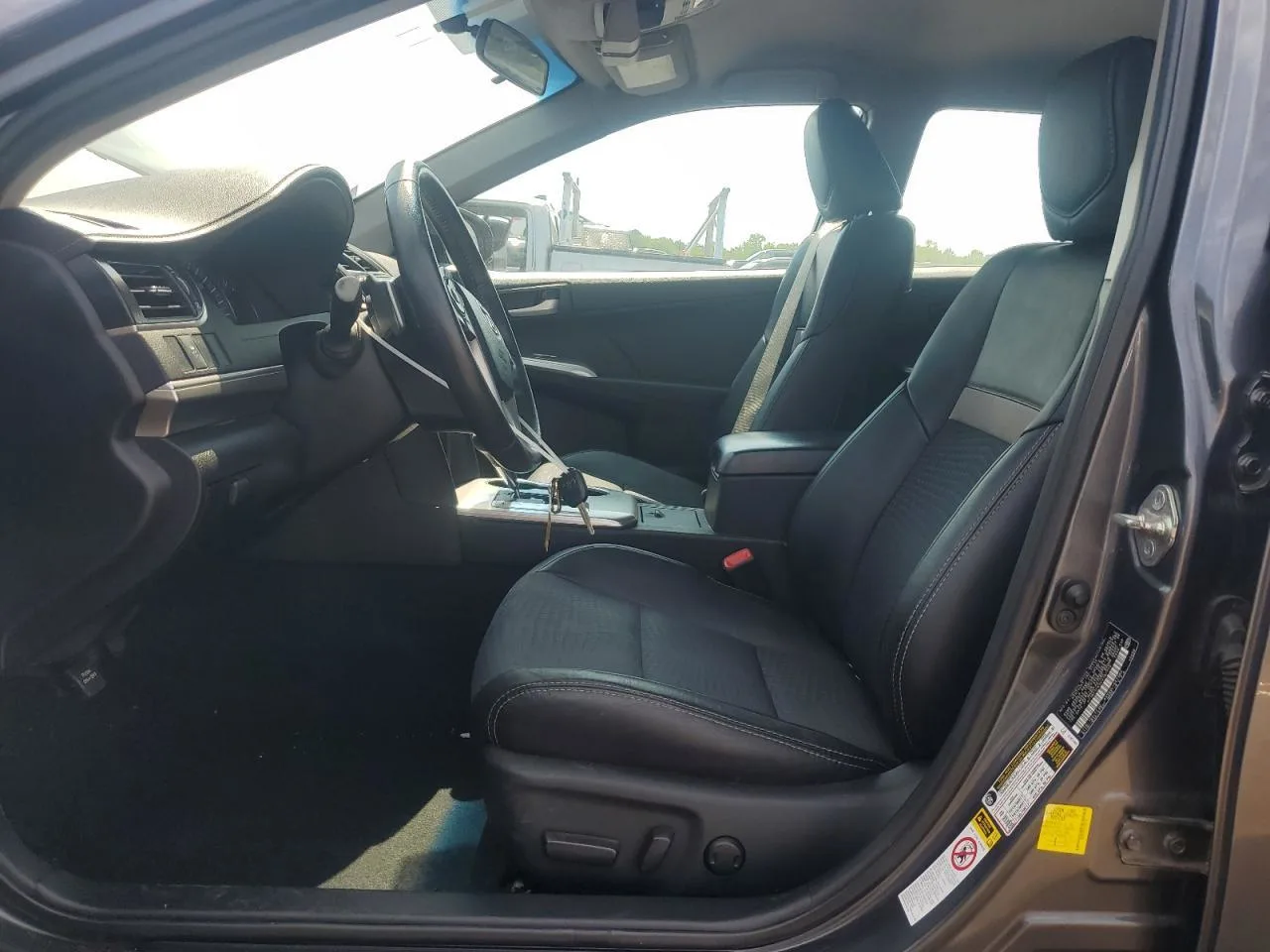 Camry 2013 SE. – Passenger Cars