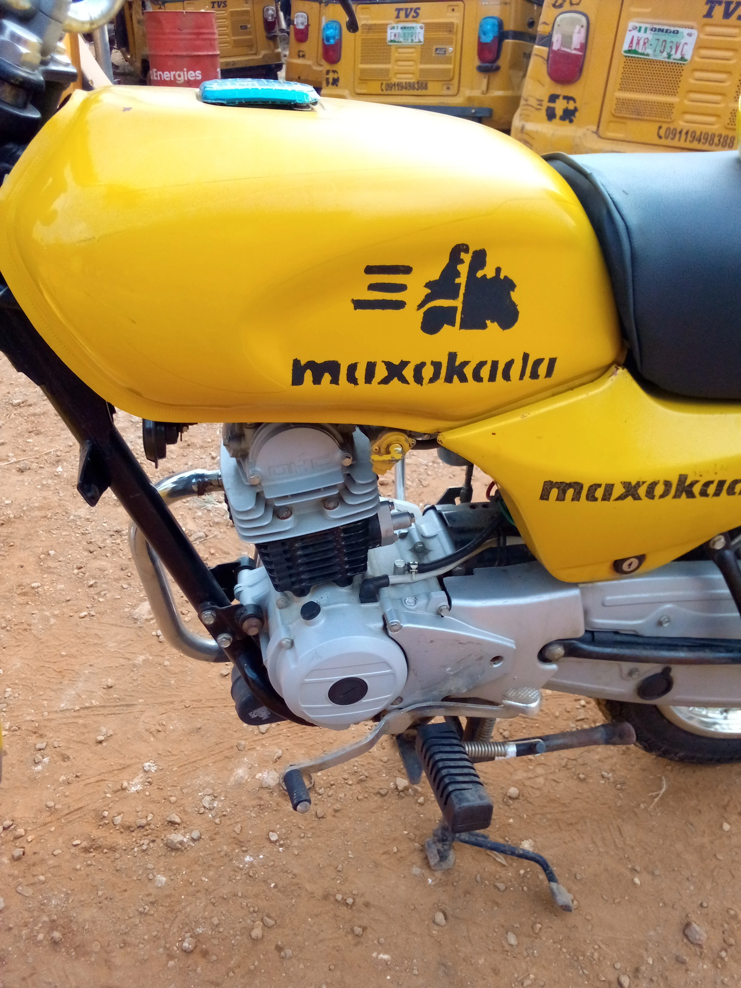 Bajaj Boxer – Motorbikes / off-road vehicles
