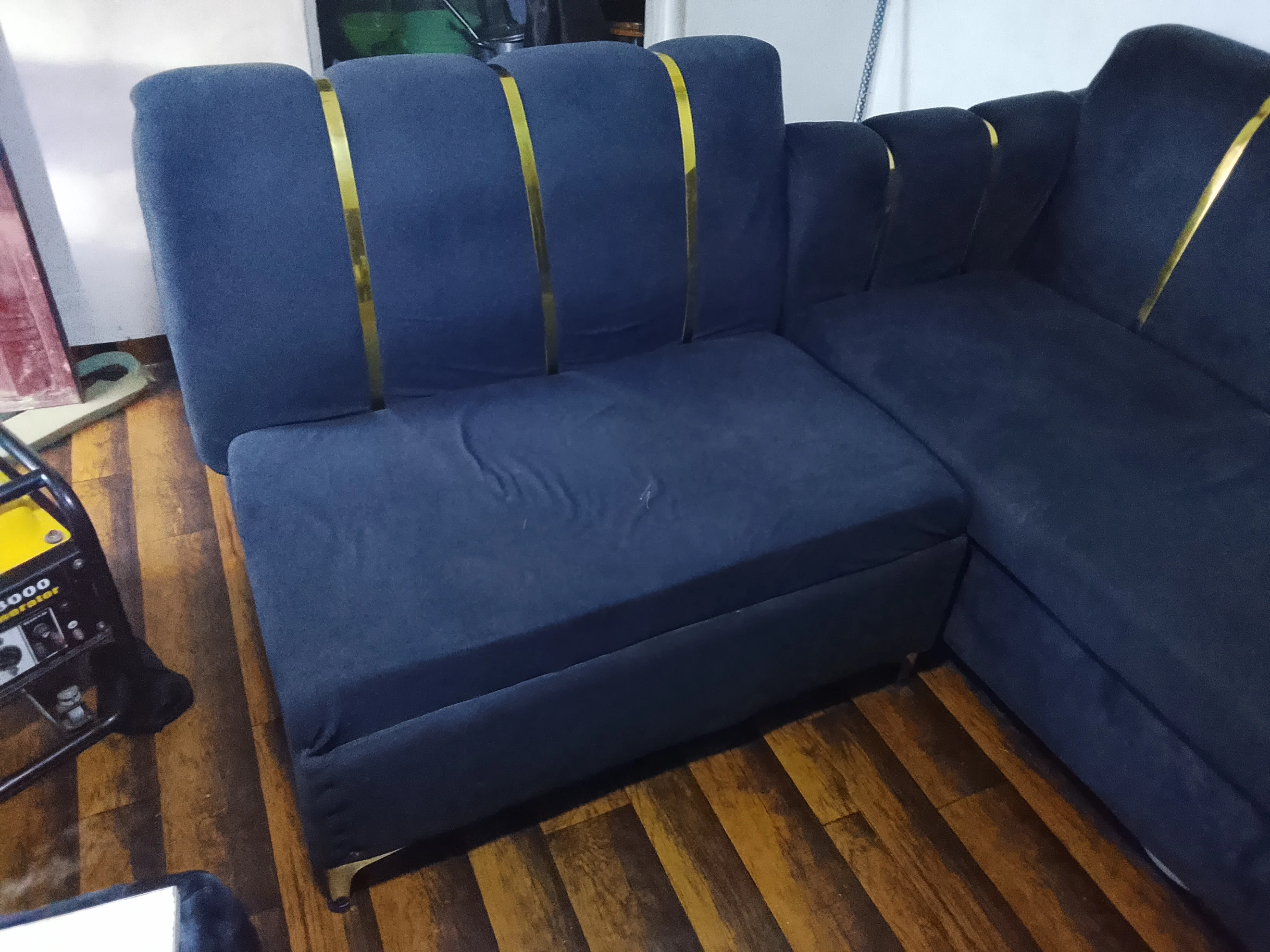 L shaped chair – Upholstered Furniture