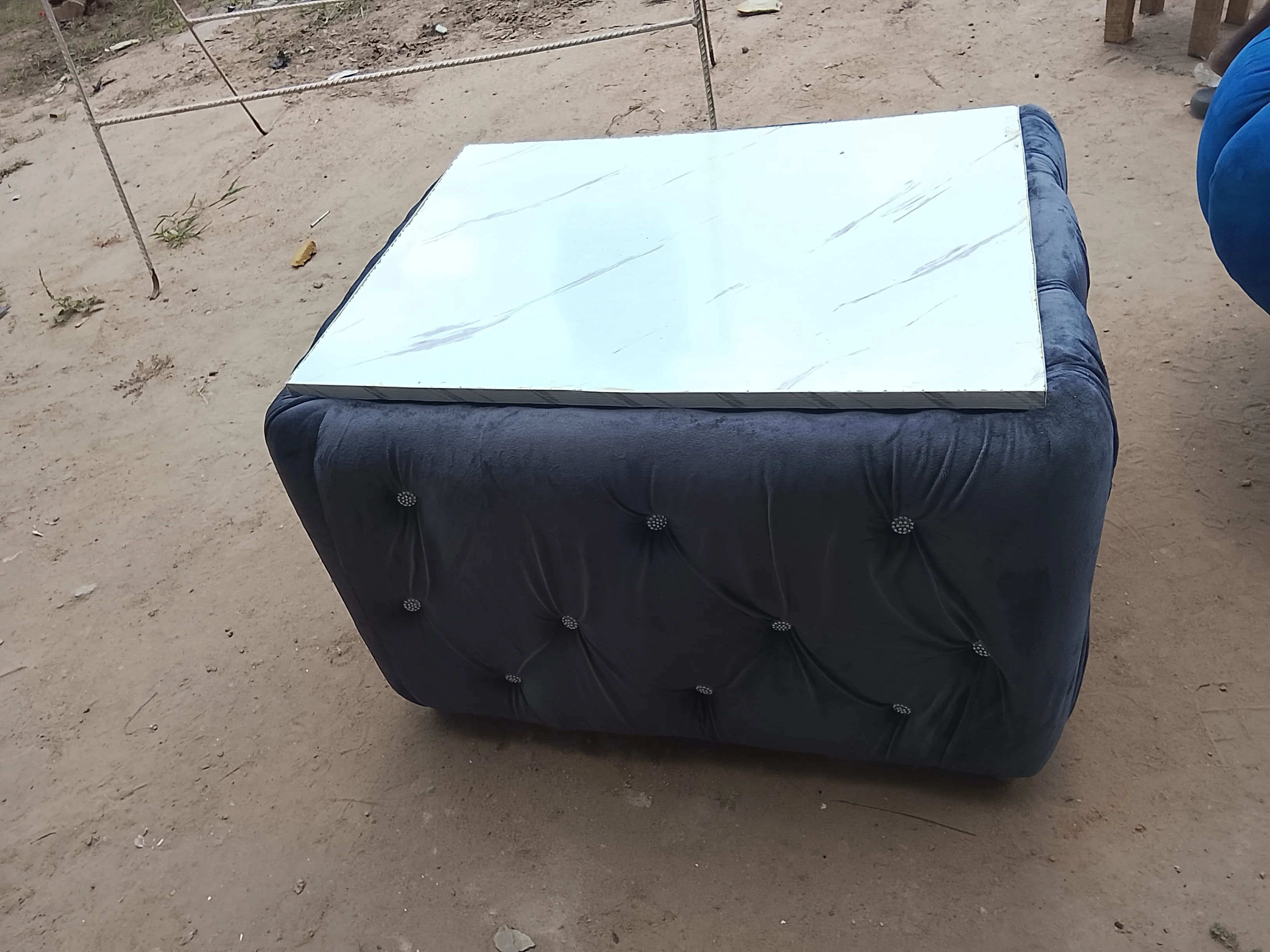 Center table – Tables