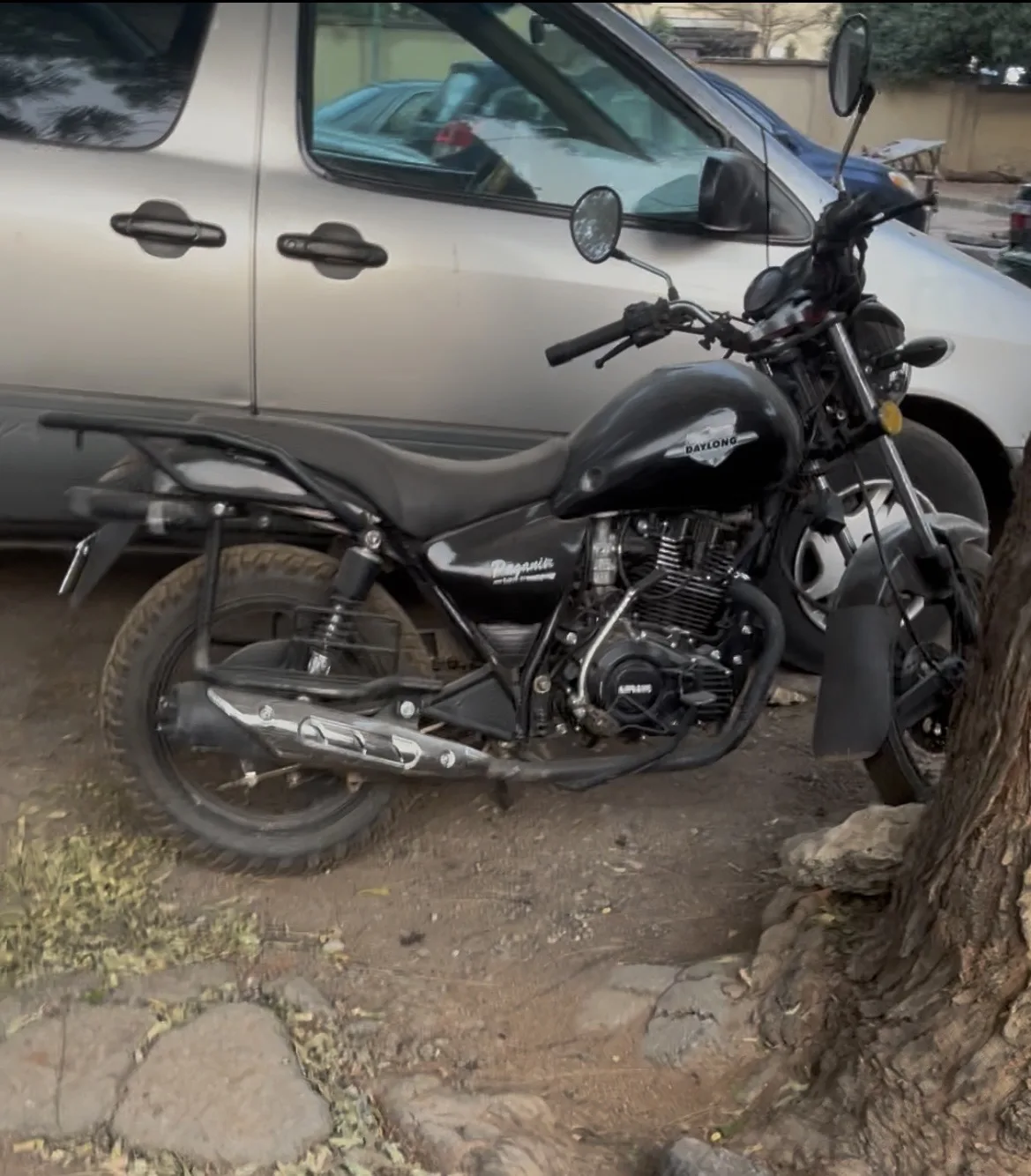 Two Daylong DL200-30 motorbikes – Motorbikes / off-road vehicles