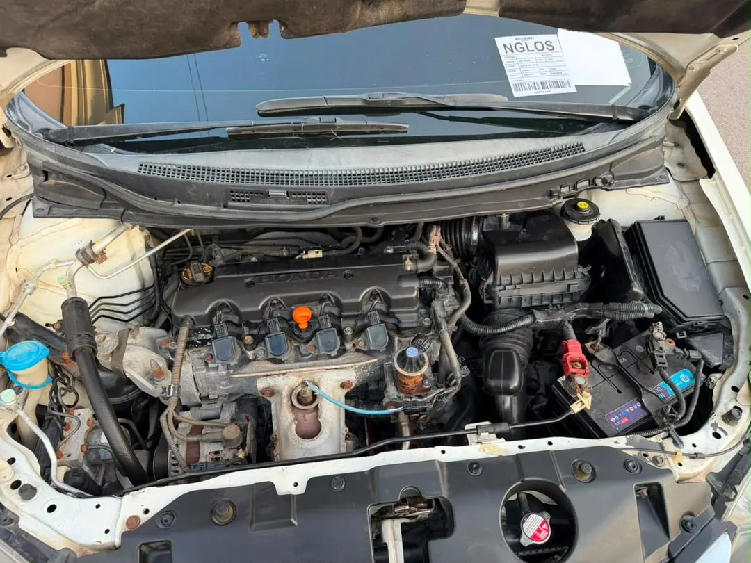 Super clean Used Honda Civic 2014  – Passenger Cars