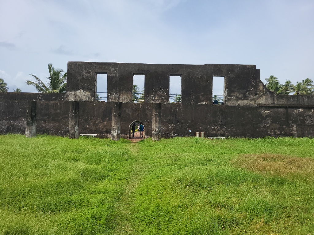 Anchuthengu Fort
