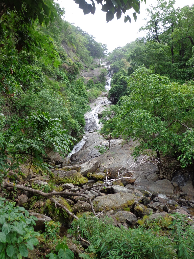 Kovai Kutralam Falls