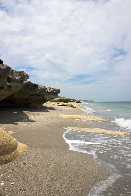 Blowing Rocks Preserve