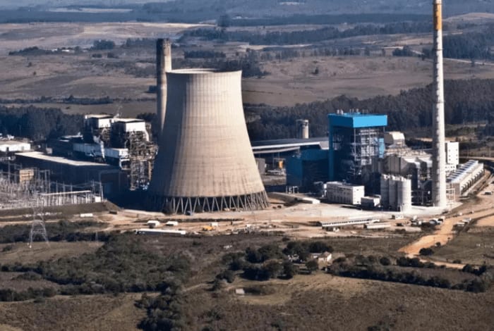 Indústria fóssil do carvão e do petróleo são sócias da tragédia climática gaúcha