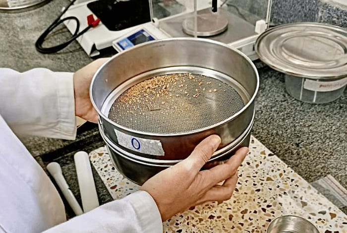 Curso online gratuito apresenta panorama sobre microplásticos
