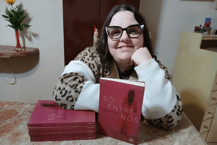 Saúde mental é tema de novo livro de Maya Falks