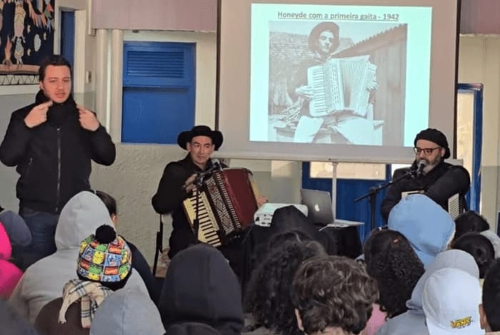 Projeto leva o ritmo do bugio de volta às escolas 