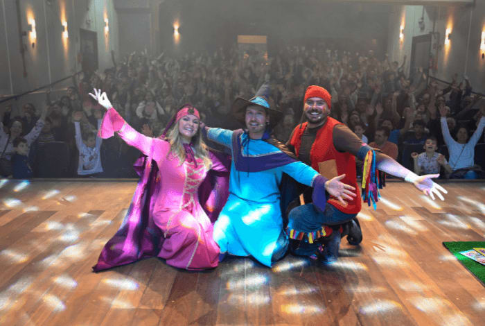 Espetáculo “A Magia do Livro” chega a Marau e Vacaria