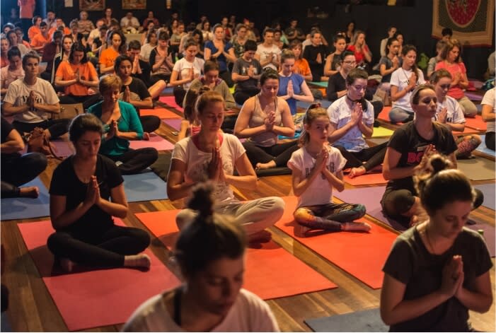 Yoga Pela Paz comemora o Dia Internacional do Yoga