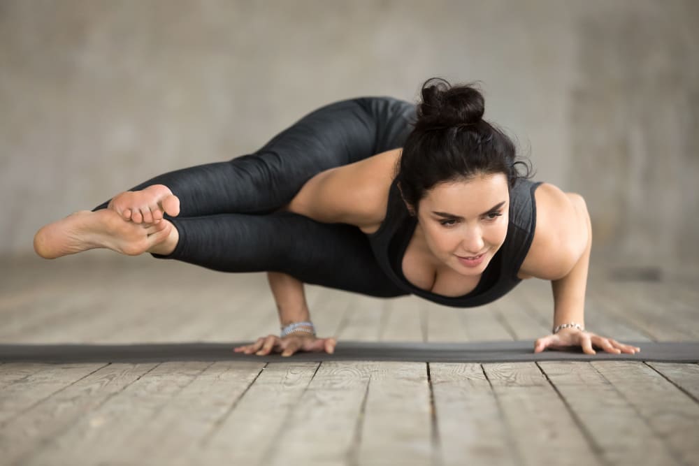 Astavakrasana