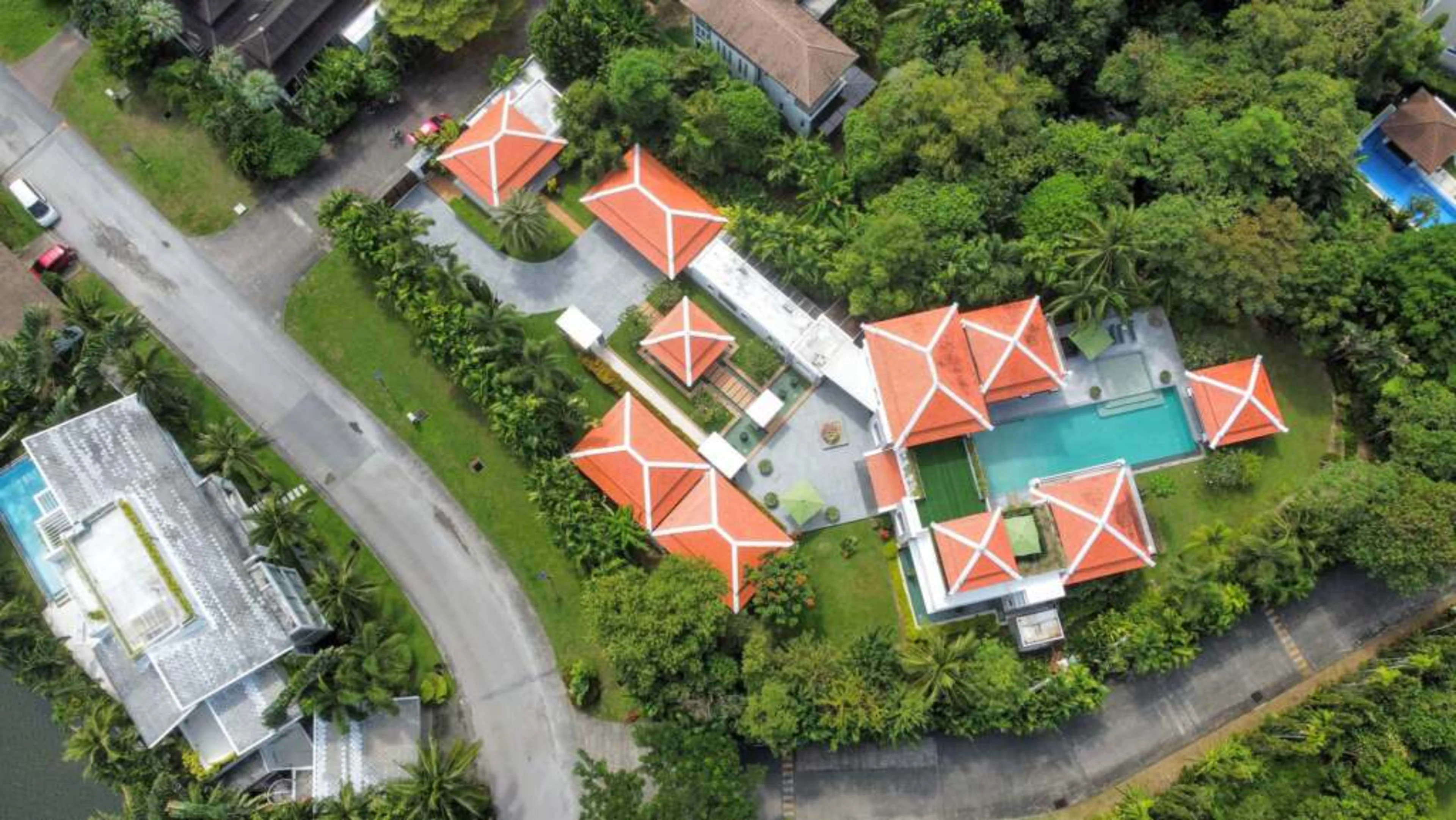 The Largest 7 Bedroom Pool Villa in Boat Lagoon — photo 2