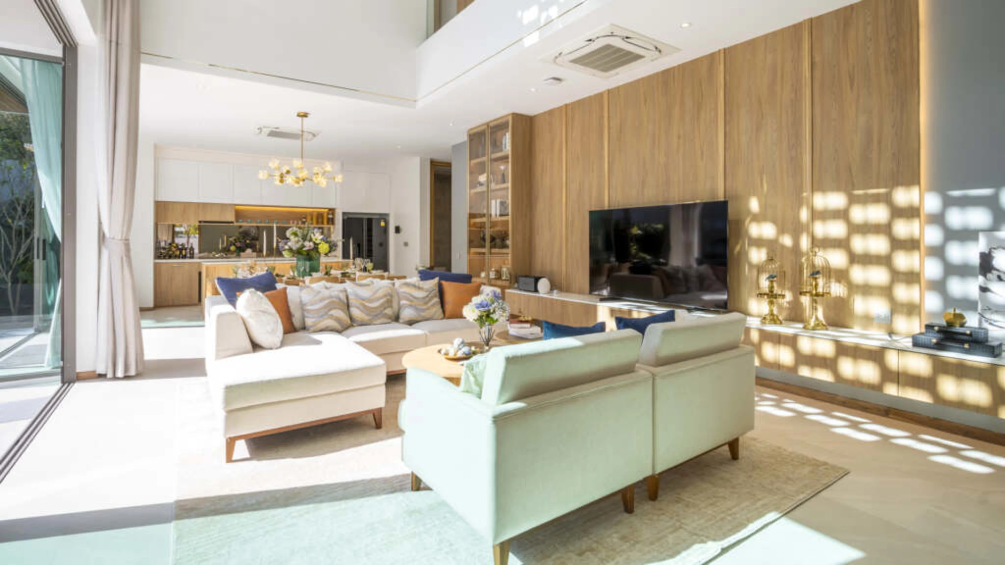 The Teak Phuket: 4+1 Bedrooms Pool Villa for Sale in Layan — photo 4