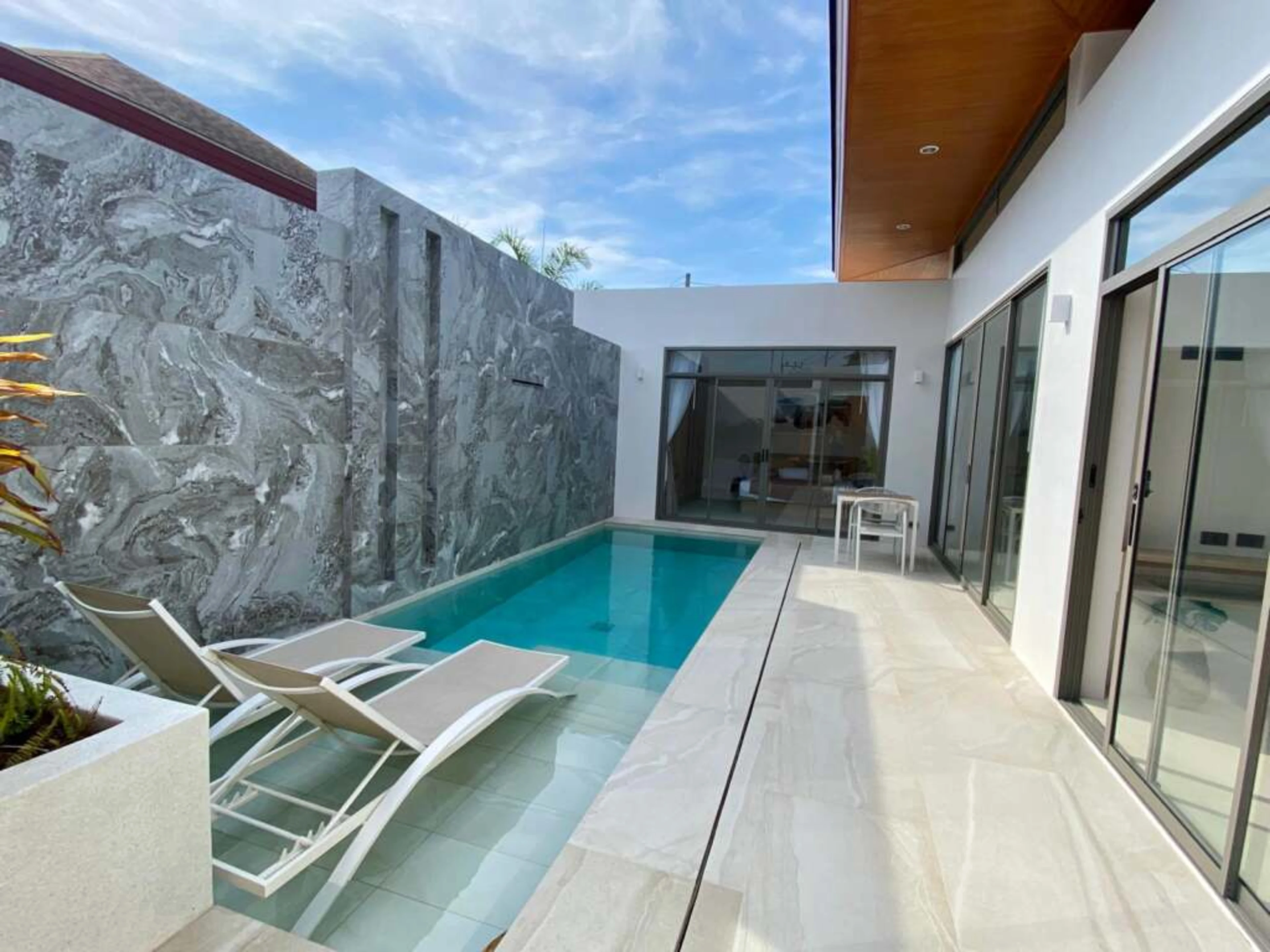 2 Bedrooms Pool Villa for Sale in Pasak Soi 4/1 — photo 1