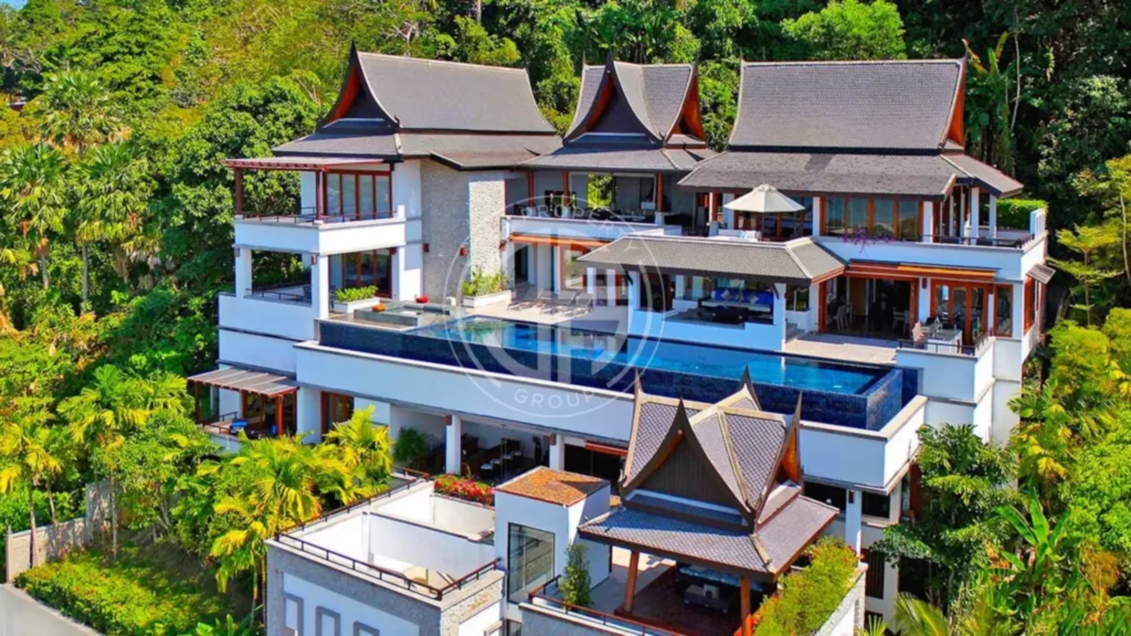Hilltop Thai-Style Villa with Panoramic Seaview