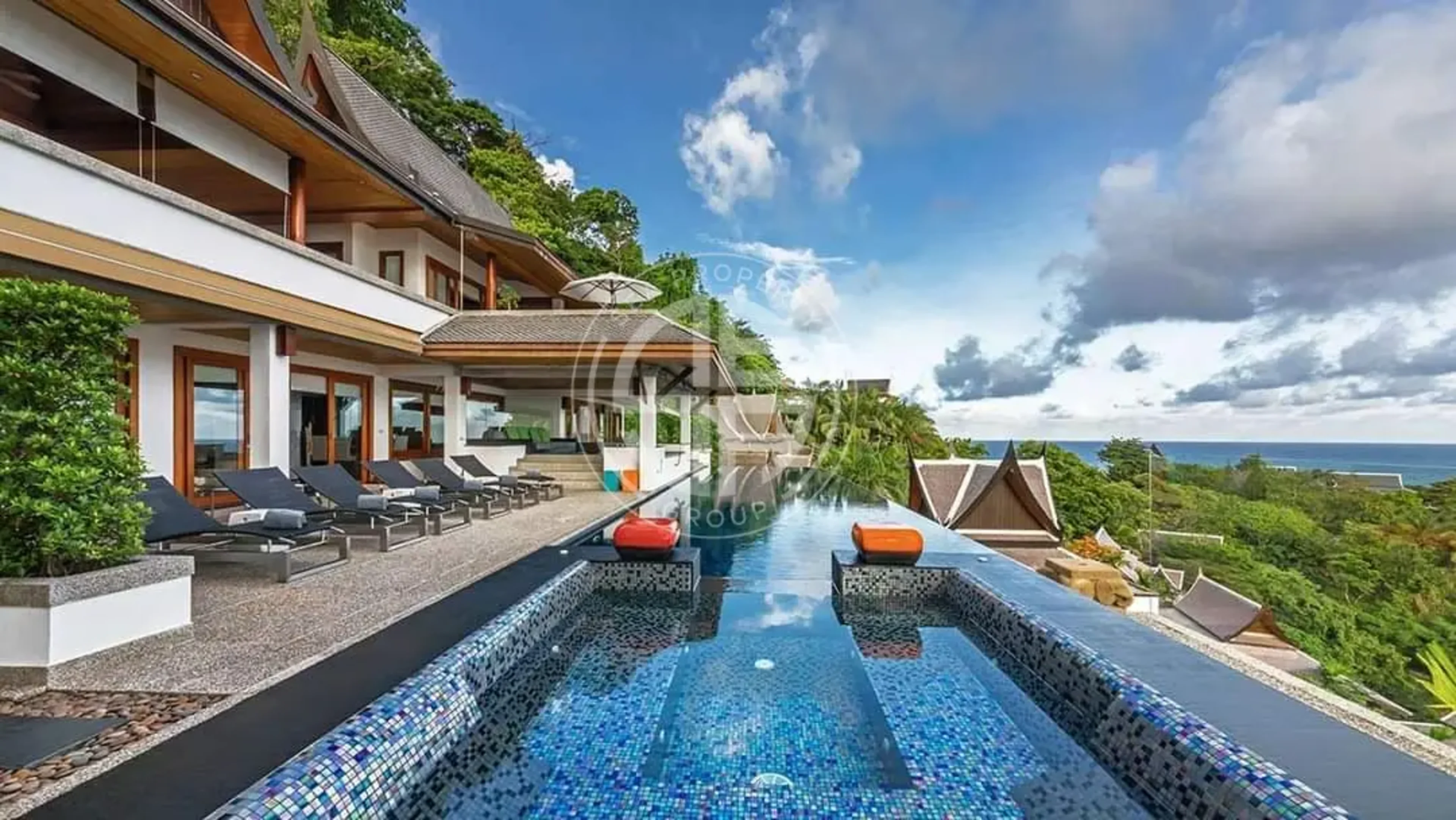 Hilltop Thai-Style Villa with Panoramic Seaview