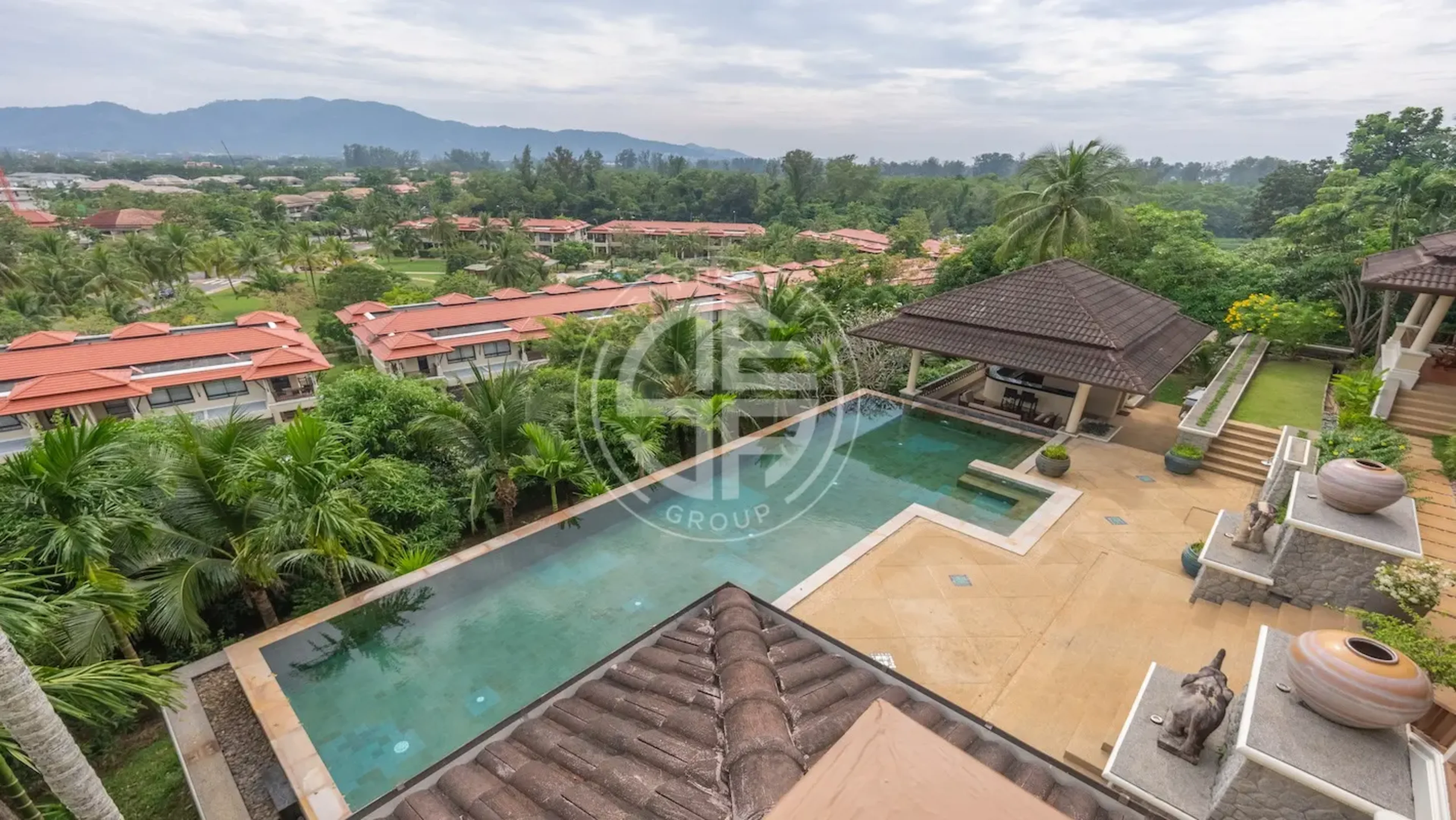 5 Bedrooms Tropical Thai-Style Villa in Layan